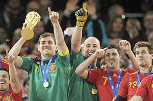 Spain lifts World Cup