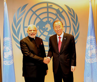 U.N. Secretary-General Ban Ki-moon with Narendra Modi